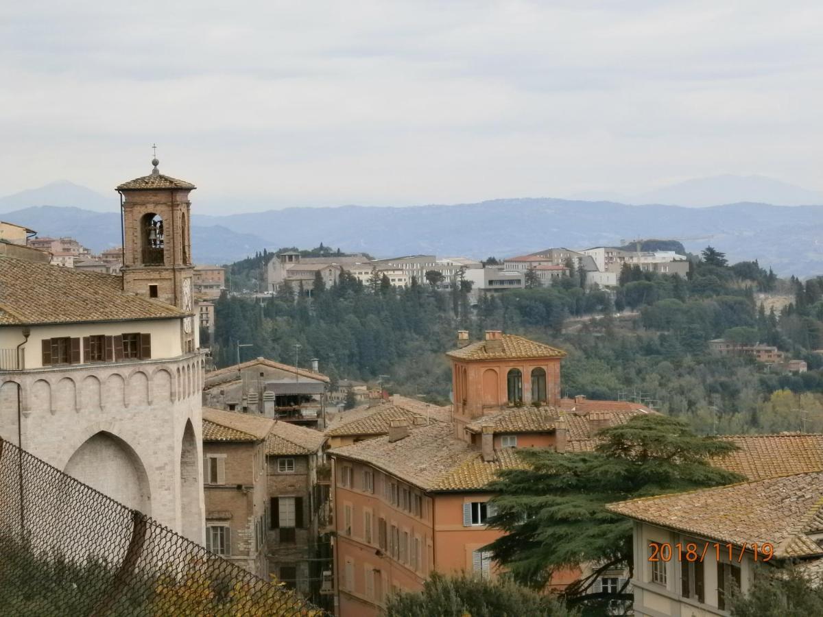 Charming Apartment Tilli With Parking Perugia Luaran gambar