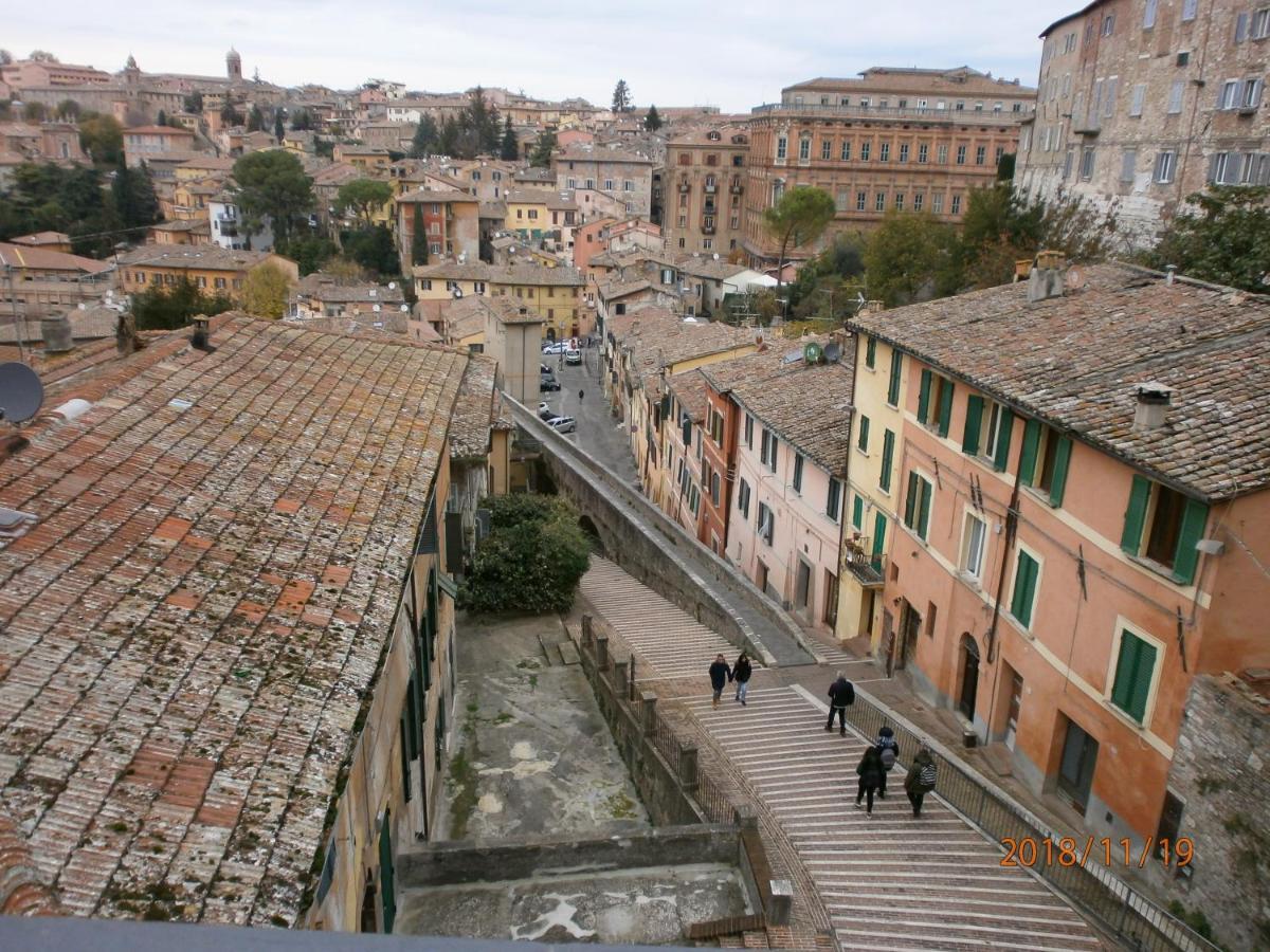 Charming Apartment Tilli With Parking Perugia Luaran gambar